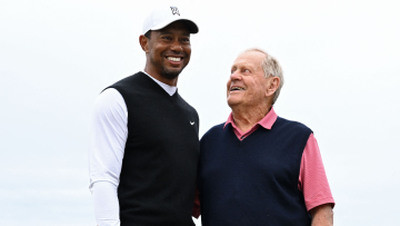 Tiger Woods and Jack Nicklaus Pose for Iconic Photo at St. Andrews Tiger Woods and Jack Nicklaus Pose for Iconic Photo at St. Andrews