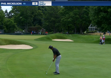 Mickelson Begins Golf Life After 50 with Silky 64 Mickelson Begins Golf Life After 50 with Silky 64